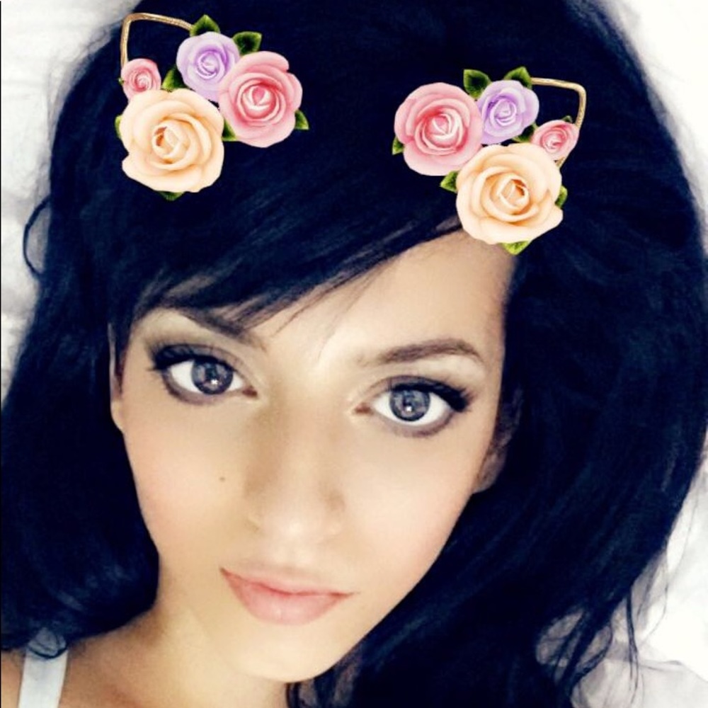 Meet your Posher, Adriana